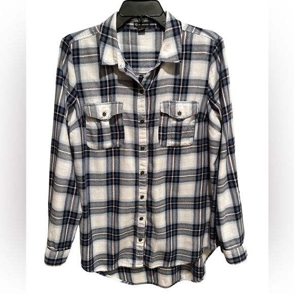 Upcycled Beer Bouquet Graphic Shirt - Large - Picture 3 of 10